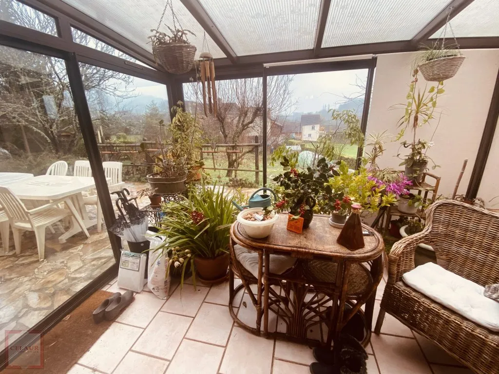 MAISON DE PLAIN PIED DANS VILLAGE TOUS COMMERCES