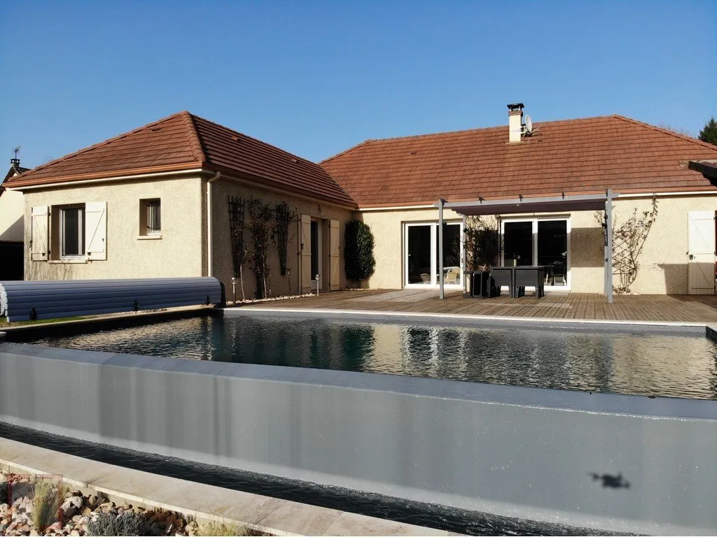 MAISON PLAIN PIED PISCINE PROCHE COMMERCES