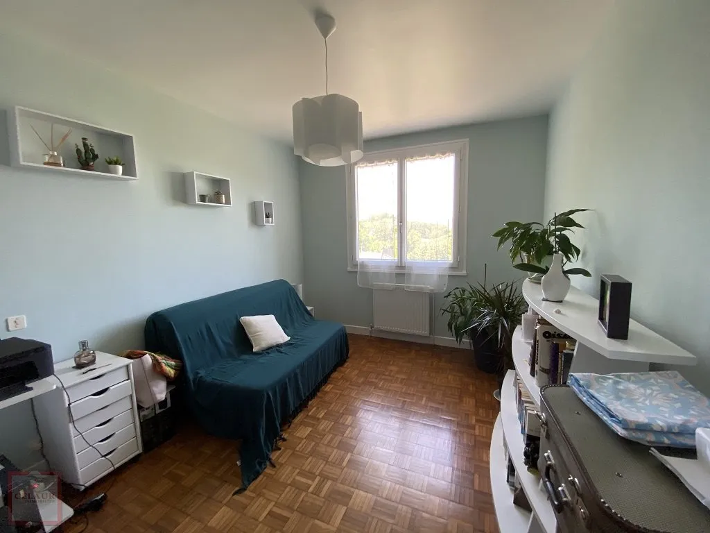 PAVILLON SUR SOUS-SOL AVEC TERRAIN