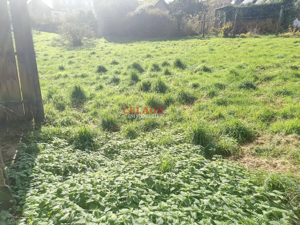 Terrain constructible proche des commodit&eacute;s