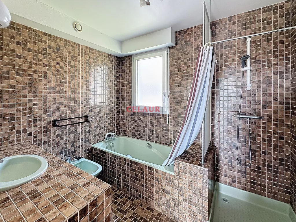 MAISON AVEC VUE IMPRENABLE