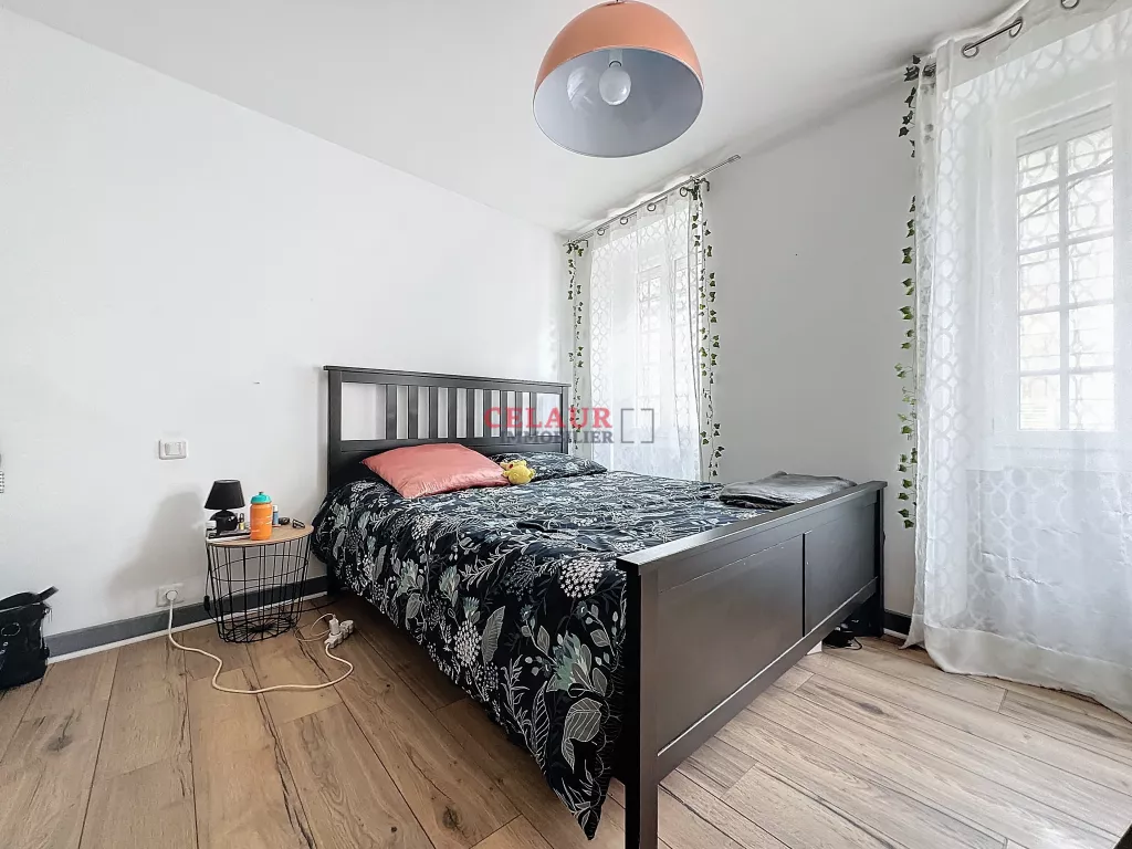 SUPERBE MAISON DE VILLE EN PIERRE RENOVEE