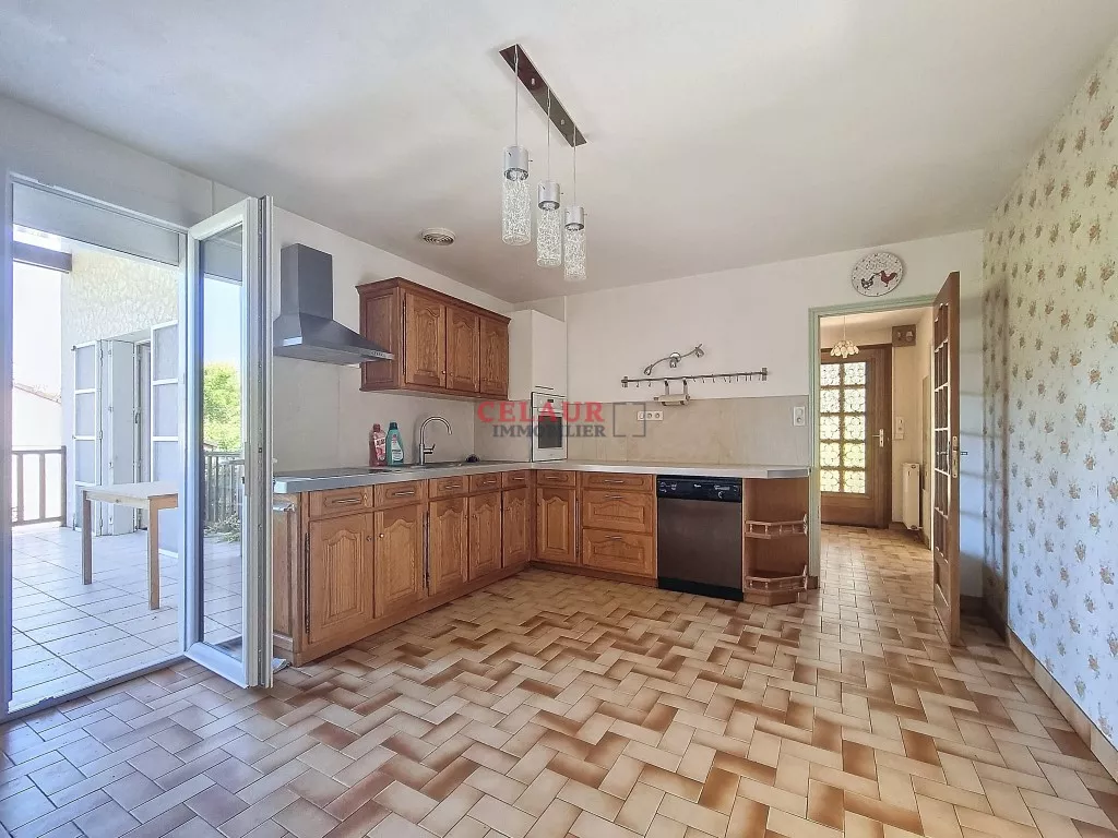 VASTE MAISON DE PLAIN-PIED