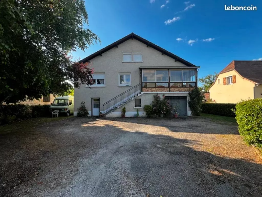 MAISON SUR SOUS-SOL ANNEES 70