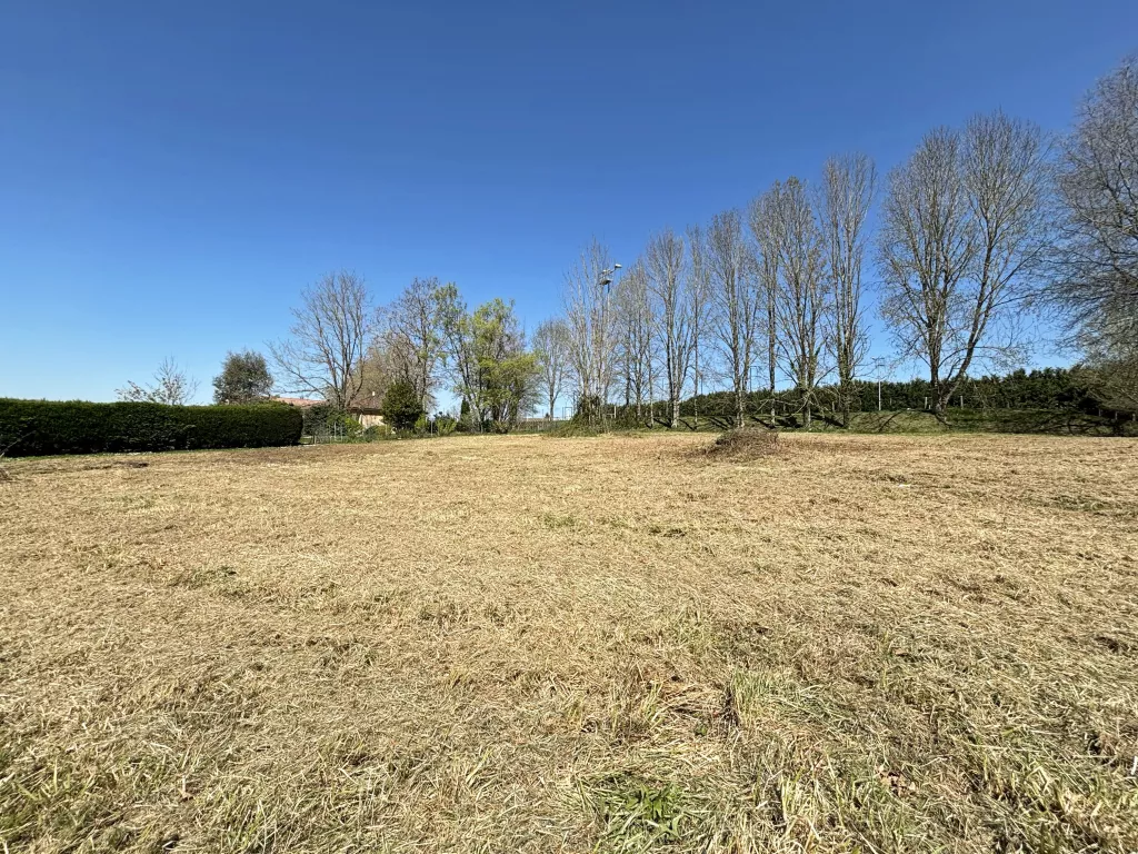 Terrain &agrave; b&acirc;tir