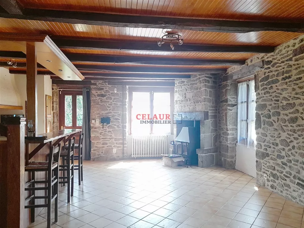 Maison familiale, habitable de suite.