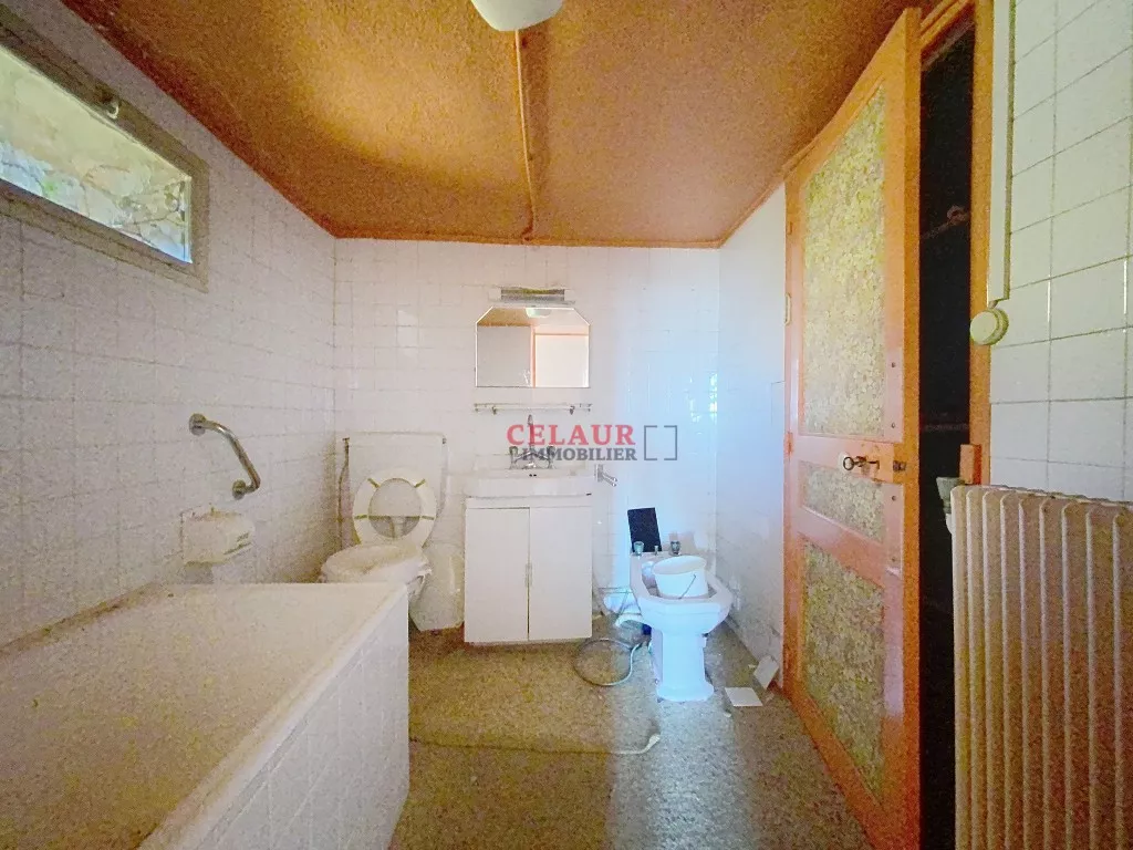 Immeuble de caract&egrave;re &agrave; restaurer