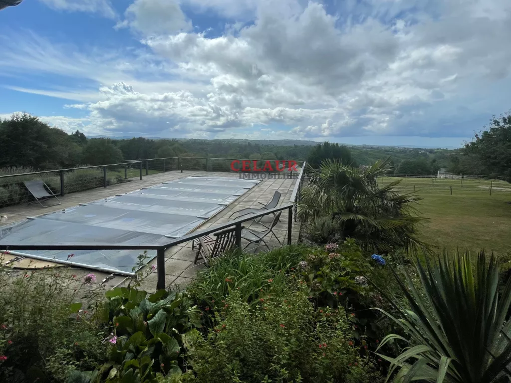 MAISON AVEC PISCINE ET D&Eacute;PENDANCE &Agrave; 15 MINUTES DE TULLE
