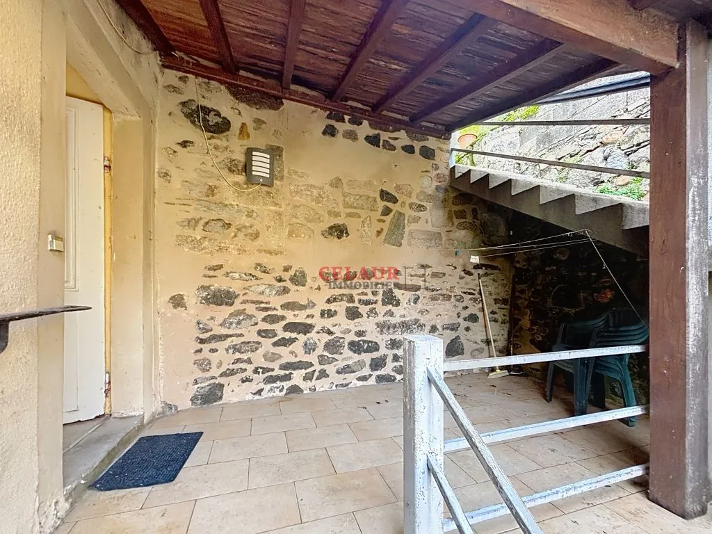 IMMEUBLE DE 2 APPARTEMENTS AVEC JARDIN