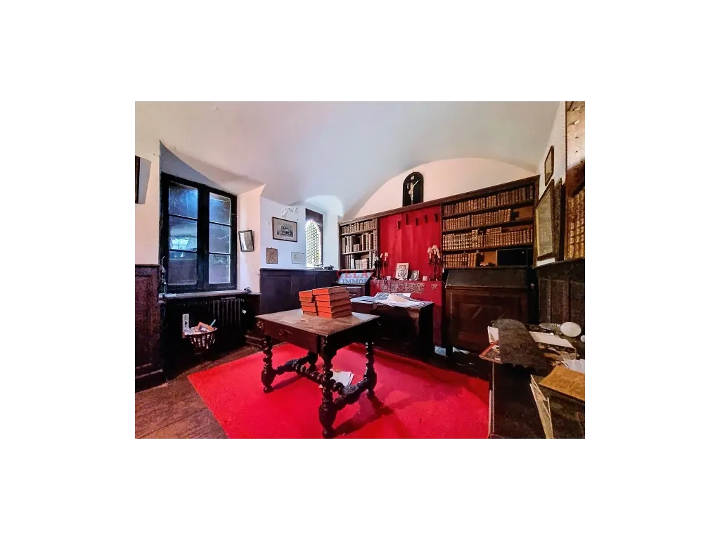 CHATEAU DU XVIIIEME SIECLE SECTEUR SAINT CERE